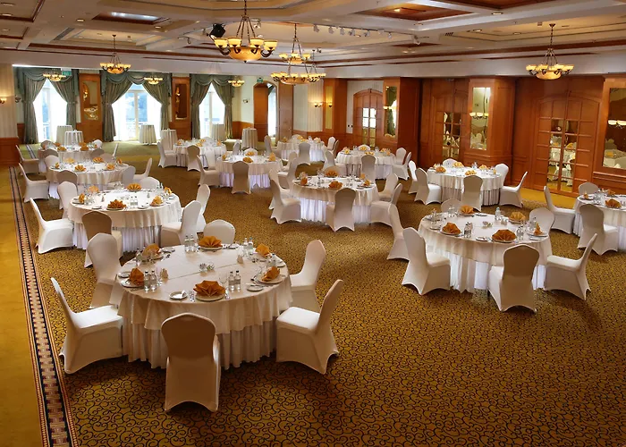 Knight Castle Hotel